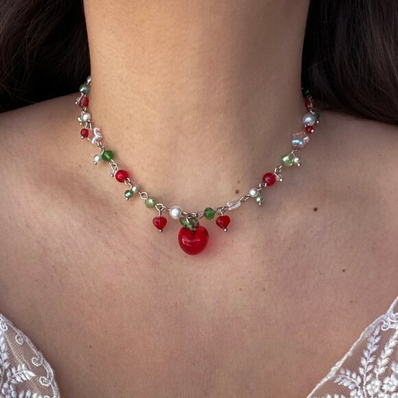 apple of my eye necklace - Picture 4 of 5